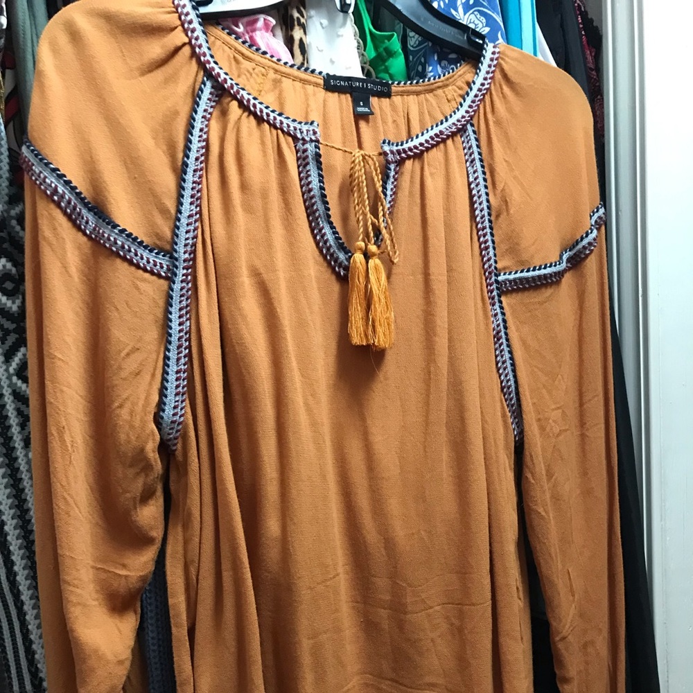 Long Sleeve with western detail piping